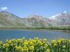 ^quot,Aseman kuh^quot, mount view from ^quot,Kahrizak Dare^quot, lake, Lar,Alborz mountain آسمانکوه وکوههای قلعه نو ازدریاچه کِهریزک دره لار - panoramio.jpg