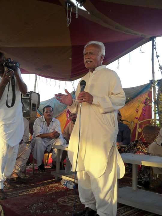 Dr. Abdul Hai delivering lecture to chhalgri community