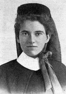 Photo of Elizabeth Kenny in formal attire as a military nurse.